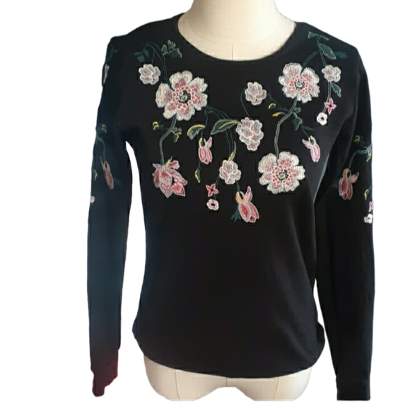 LOFT Tops - Loft women's embroidery crewneck pullover top size xs